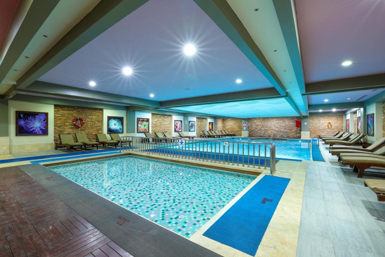 Crystal De Luxe Resort & Spa Kemer Exterior foto